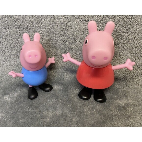 Peppa Pig and her brother George Pig Figurine Toy Set - Picture 2 of 9